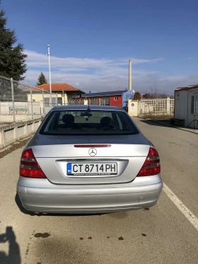 Mercedes-Benz E 220 Classic, снимка 14