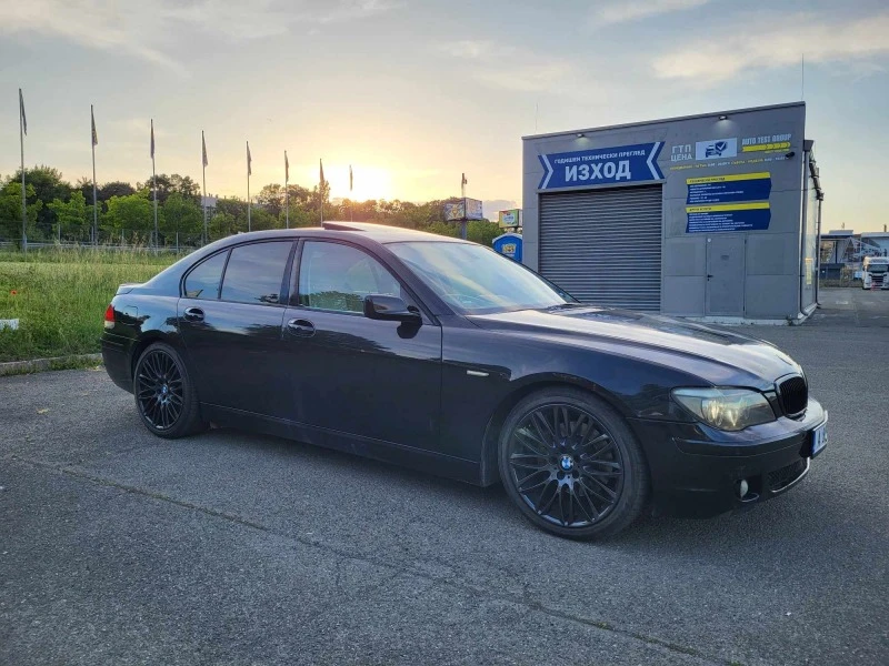 BMW 730 Facelift Sport Десен Волан, снимка 1 - Автомобили и джипове - 45857722