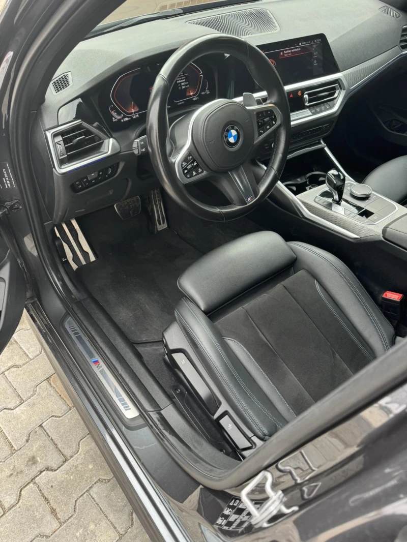 BMW 320 xDrive M Sport, снимка 5 - Автомобили и джипове - 48963453