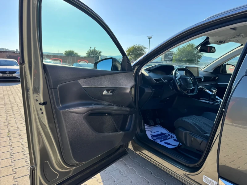 Peugeot 5008 1.6HDI ALLURE 7-SEATS, снимка 9 - Автомобили и джипове - 51541782