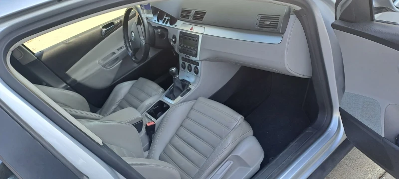 VW Passat, снимка 9 - Автомобили и джипове - 52727897
