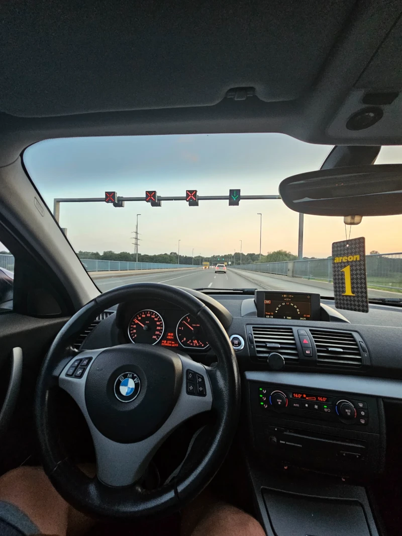 BMW 118 122к.с., снимка 13 - Автомобили и джипове - 52264921