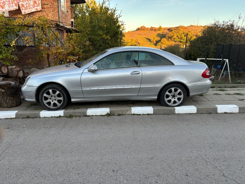 Mercedes-Benz CLK, снимка 4 - Автомобили и джипове - 52353469