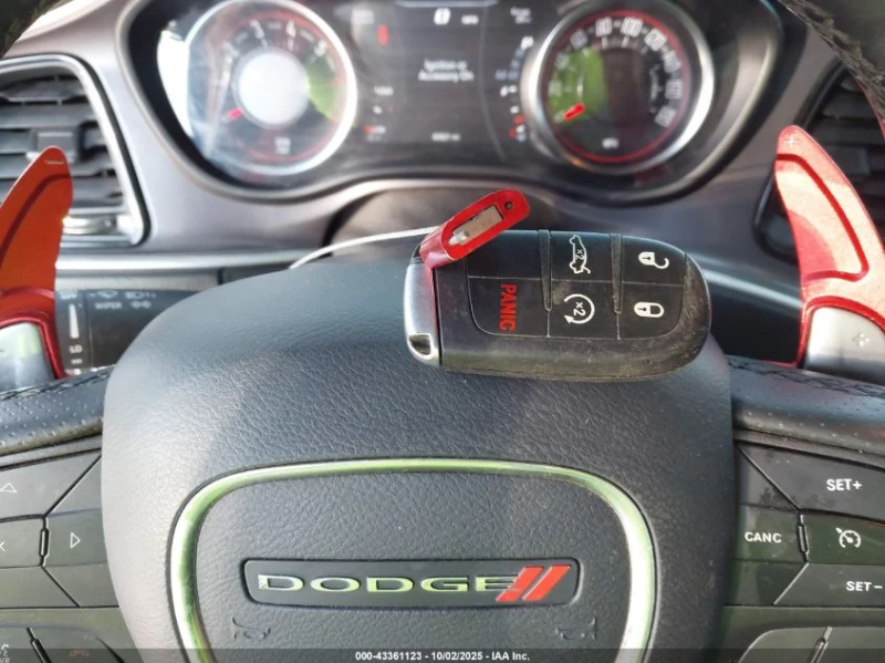 Dodge Challenger R/T / SCAT PACK / 6.4, снимка 8 - Автомобили и джипове - 52789632