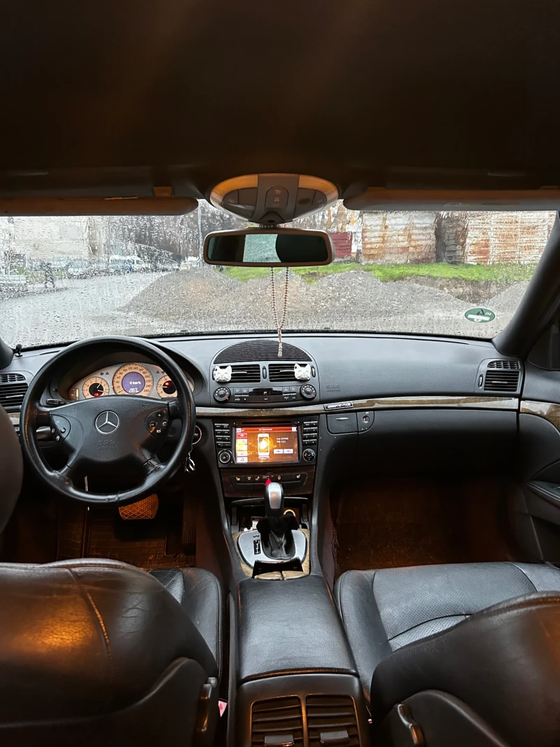 Mercedes-Benz E 270, снимка 8 - Автомобили и джипове - 52946866