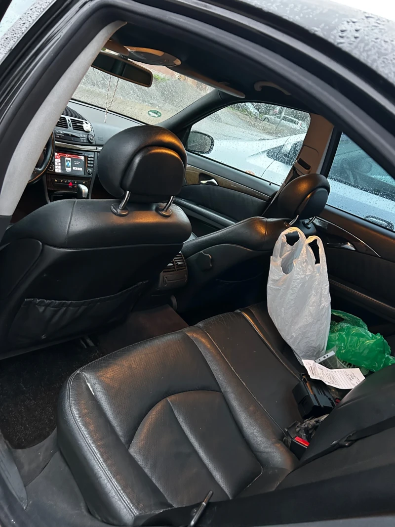 Mercedes-Benz E 270, снимка 10 - Автомобили и джипове - 52946866