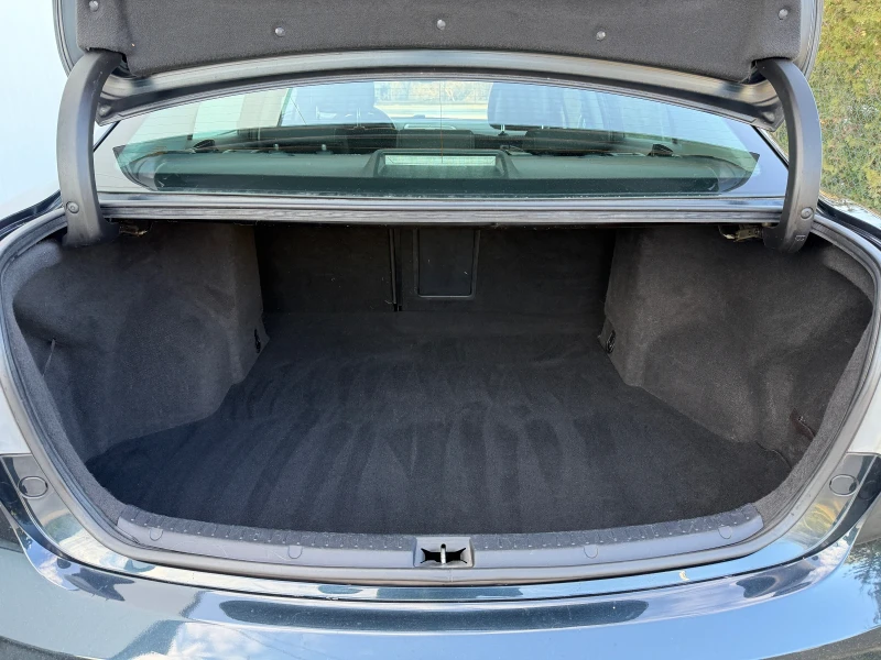 Toyota Avensis 1.6 VVT-I 132к.с. NAVI* CAMERA* KLIMATRON, снимка 17 - Автомобили и джипове - 53004128