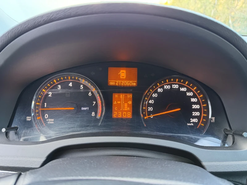 Toyota Avensis 1.6 VVT-I 132к.с. NAVI* CAMERA* KLIMATRON, снимка 15 - Автомобили и джипове - 53004128