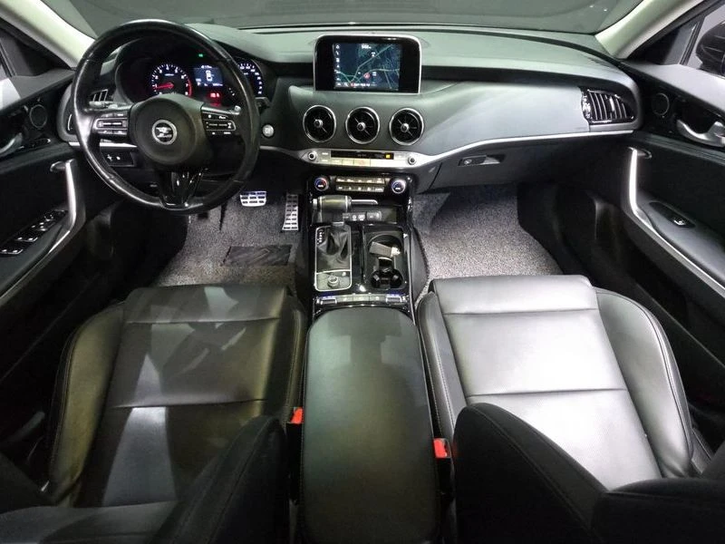 Kia Stinger AWD| ПОДГРЕВ| ОБДУХВАНЕ| CAMERA, снимка 7 - Автомобили и джипове - 56467833