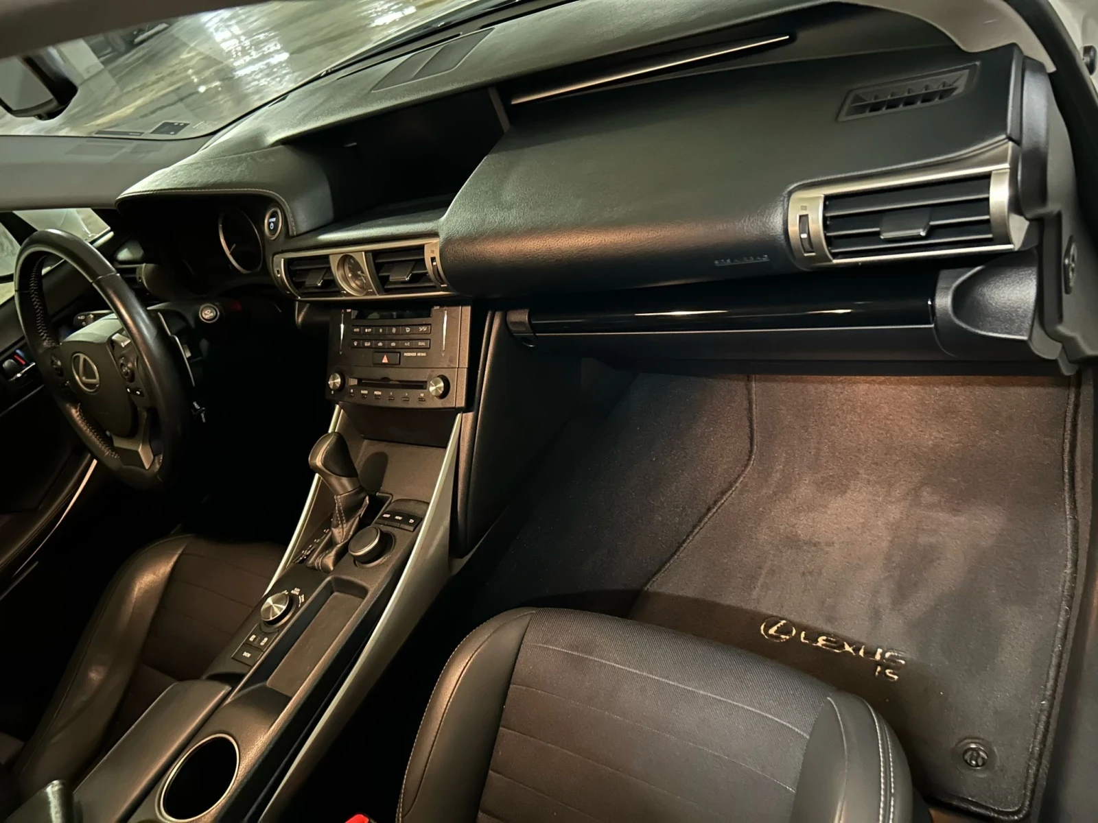 Lexus IS 300 Lexus IS300H Hybrid 2016 61300км !!!! - изображение 6