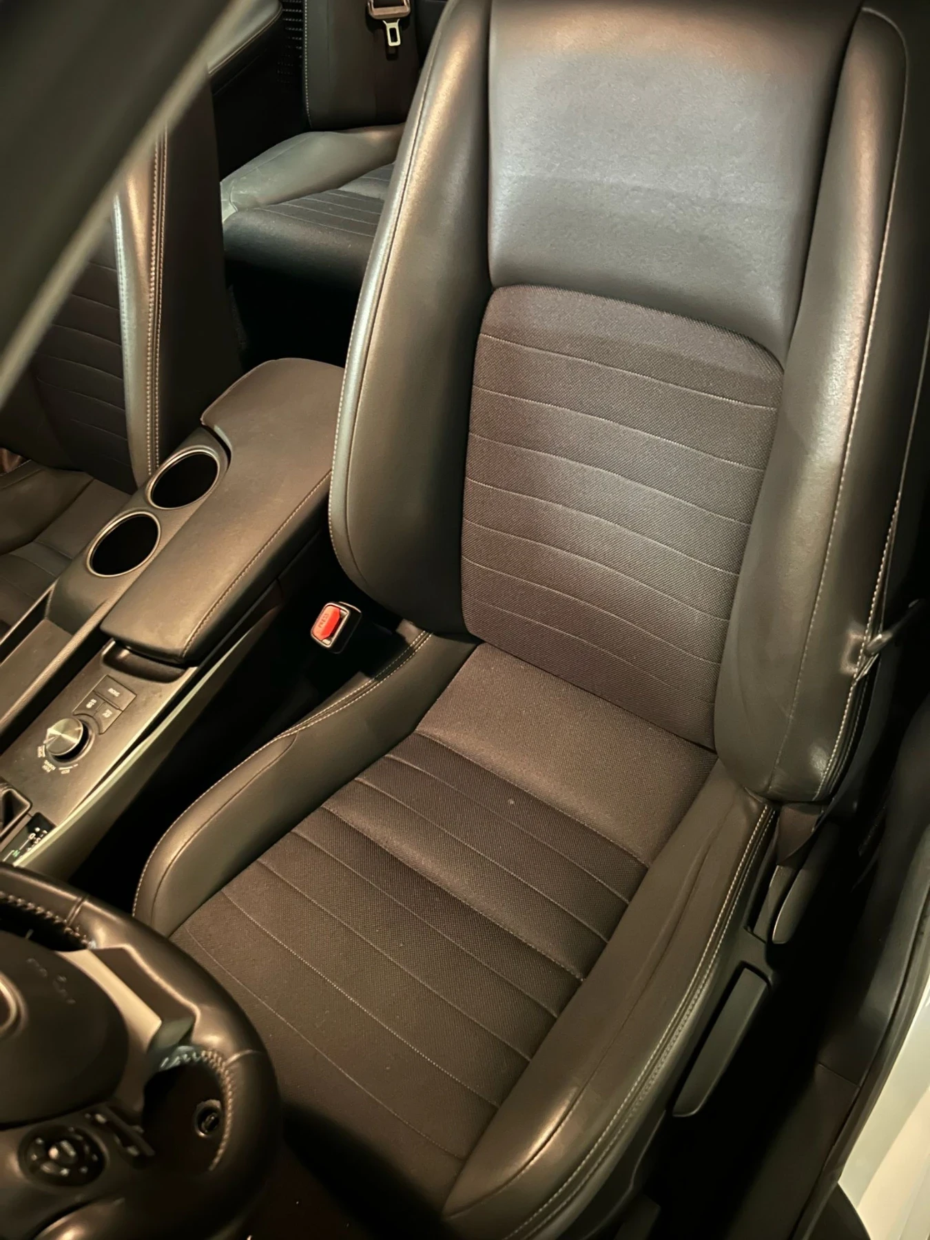 Lexus IS 300 Lexus IS300H Hybrid 2016 61300км !!!! - изображение 4