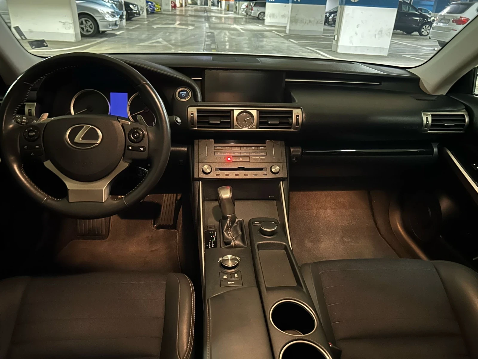 Lexus IS 300 Lexus IS300H Hybrid 2016 61300км !!!! - изображение 3