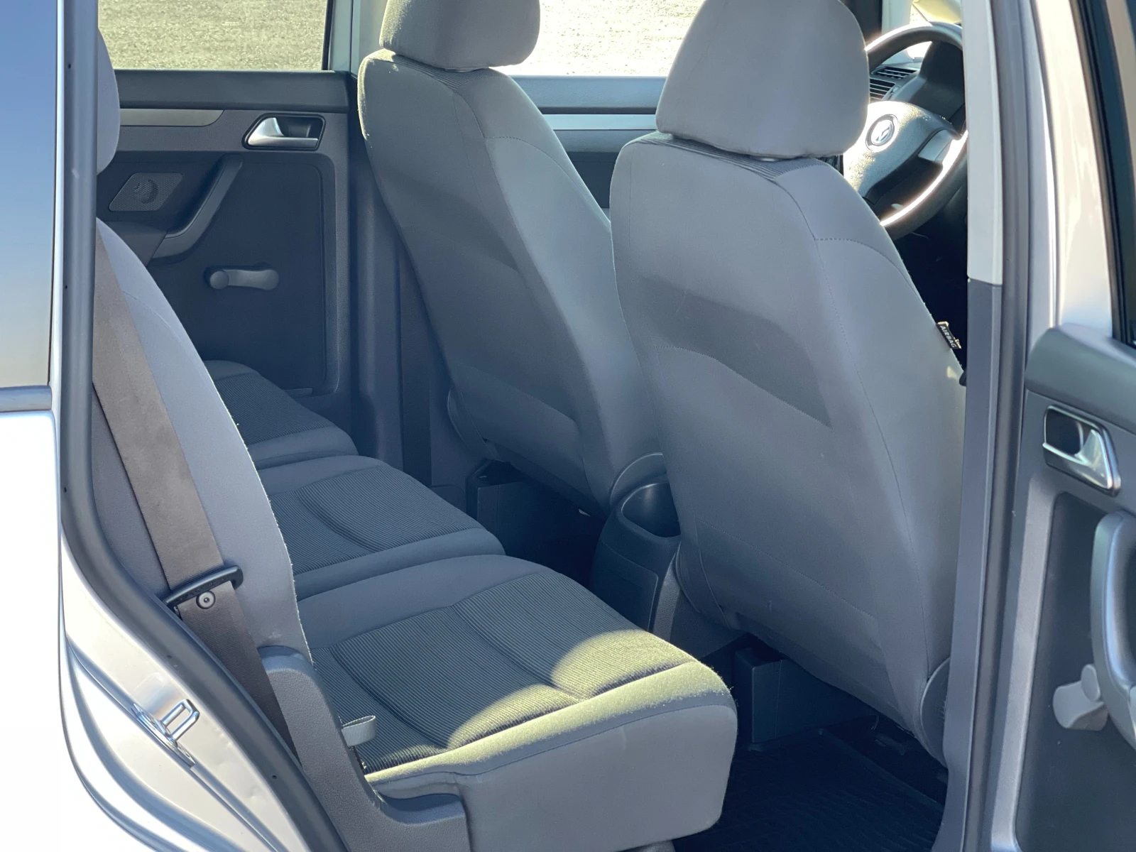 VW Touran 1.9TDi Facelift - изображение 9