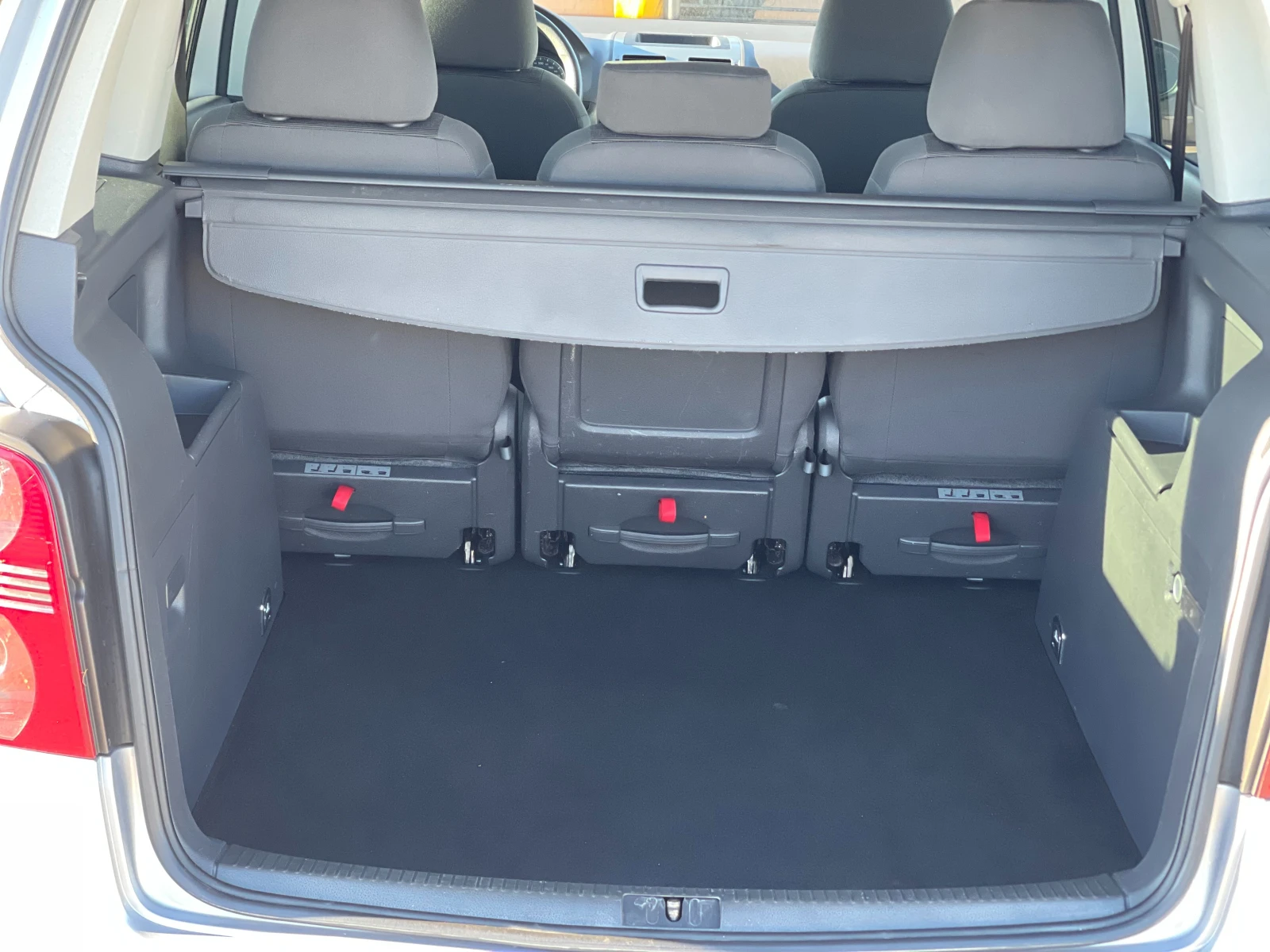 VW Touran 1.9TDi Facelift - изображение 8