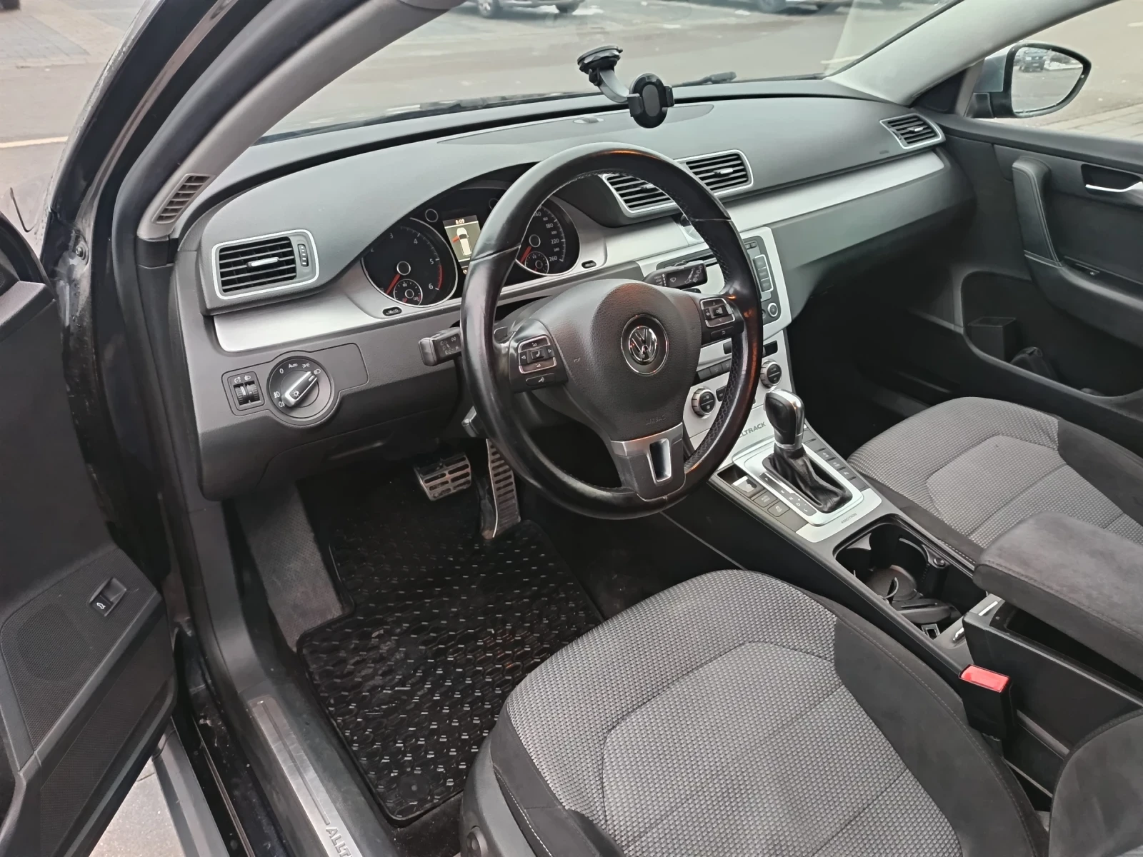 VW Passat Alltrack  - изображение 6