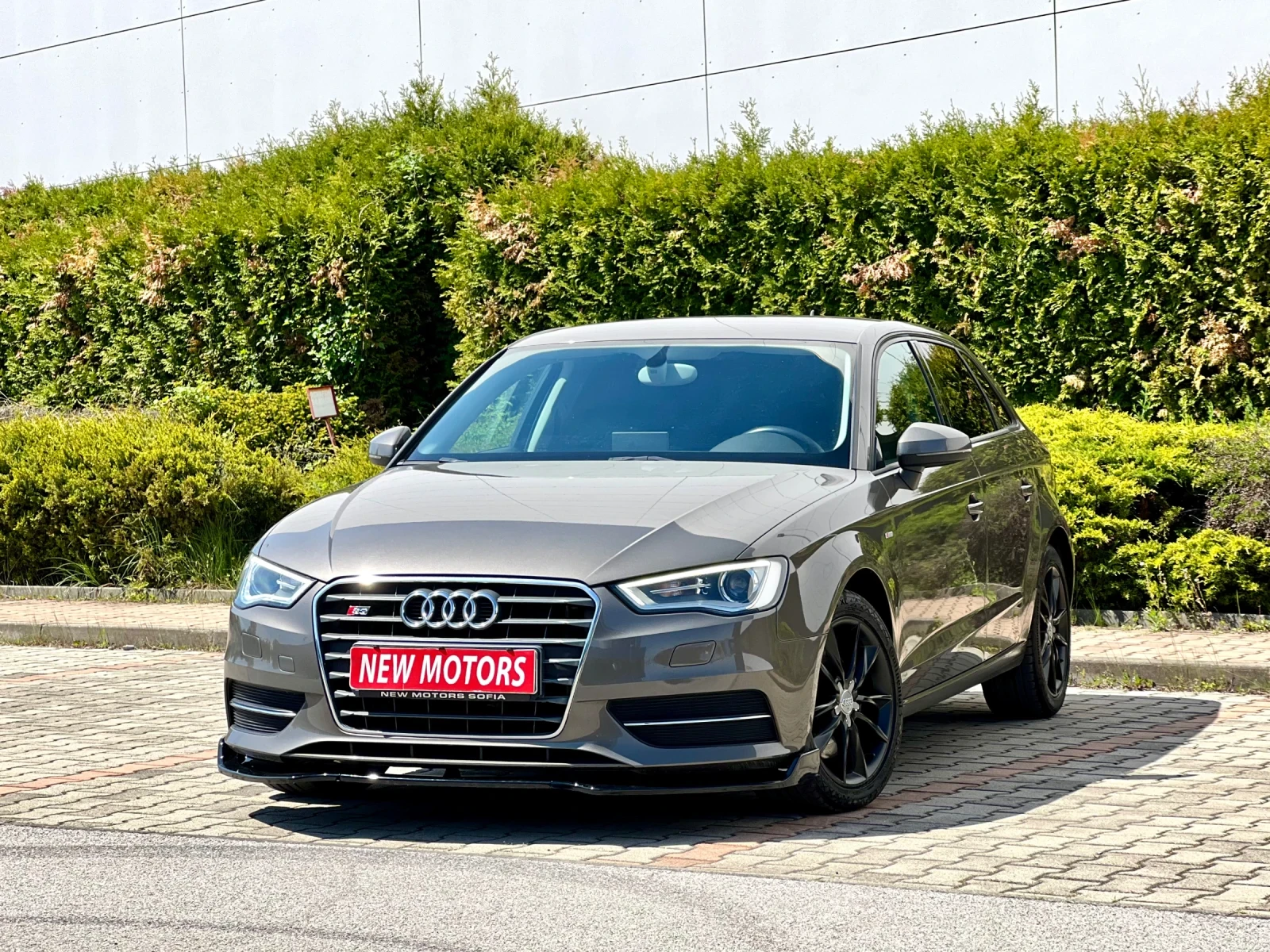 Audi A3 1.8-бензин-S-Line-Лизинг през Уникредит по 365лв - изображение 3