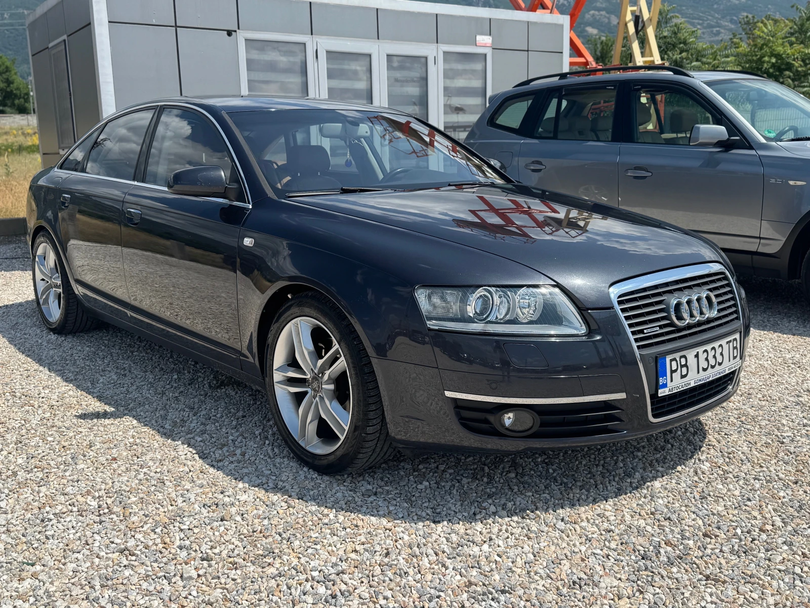 Audi A6 3.2 - изображение 2