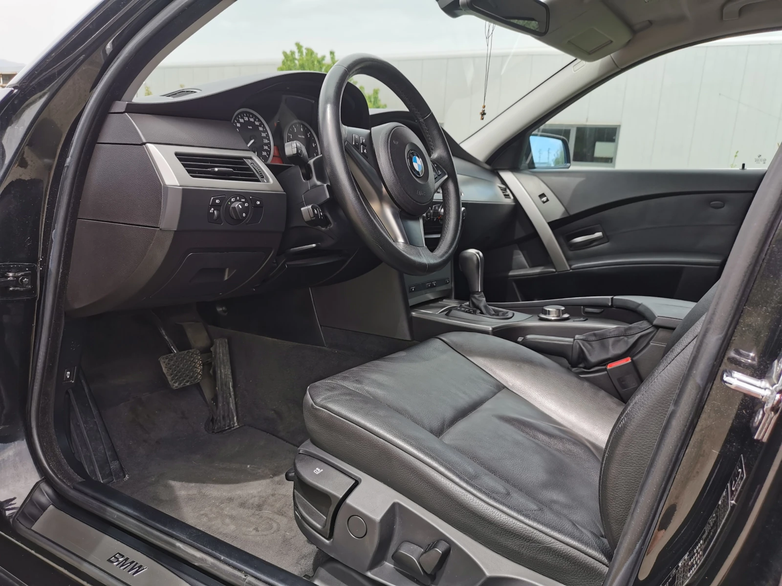 BMW 525 xi | Mobile.bg � ����������� 9