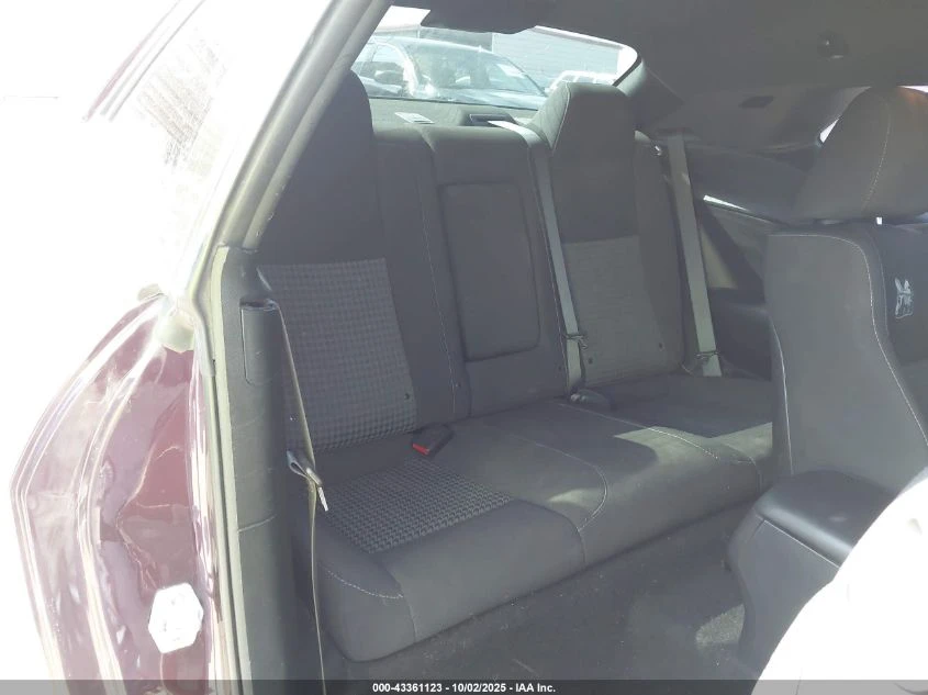 Dodge Challenger R/T / SCAT PACK / 6.4 - изображение 9