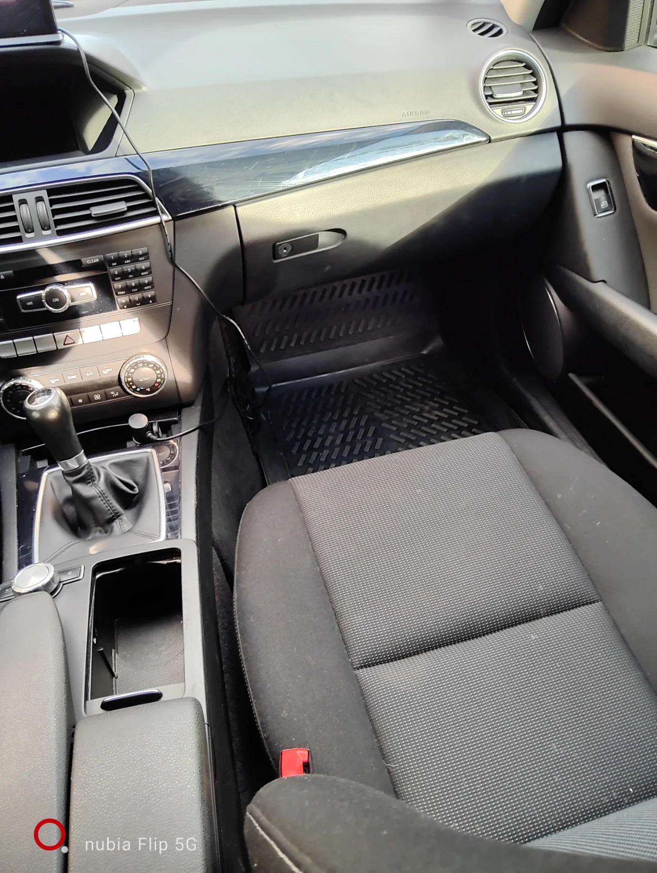 Mercedes-Benz C 200  - изображение 7