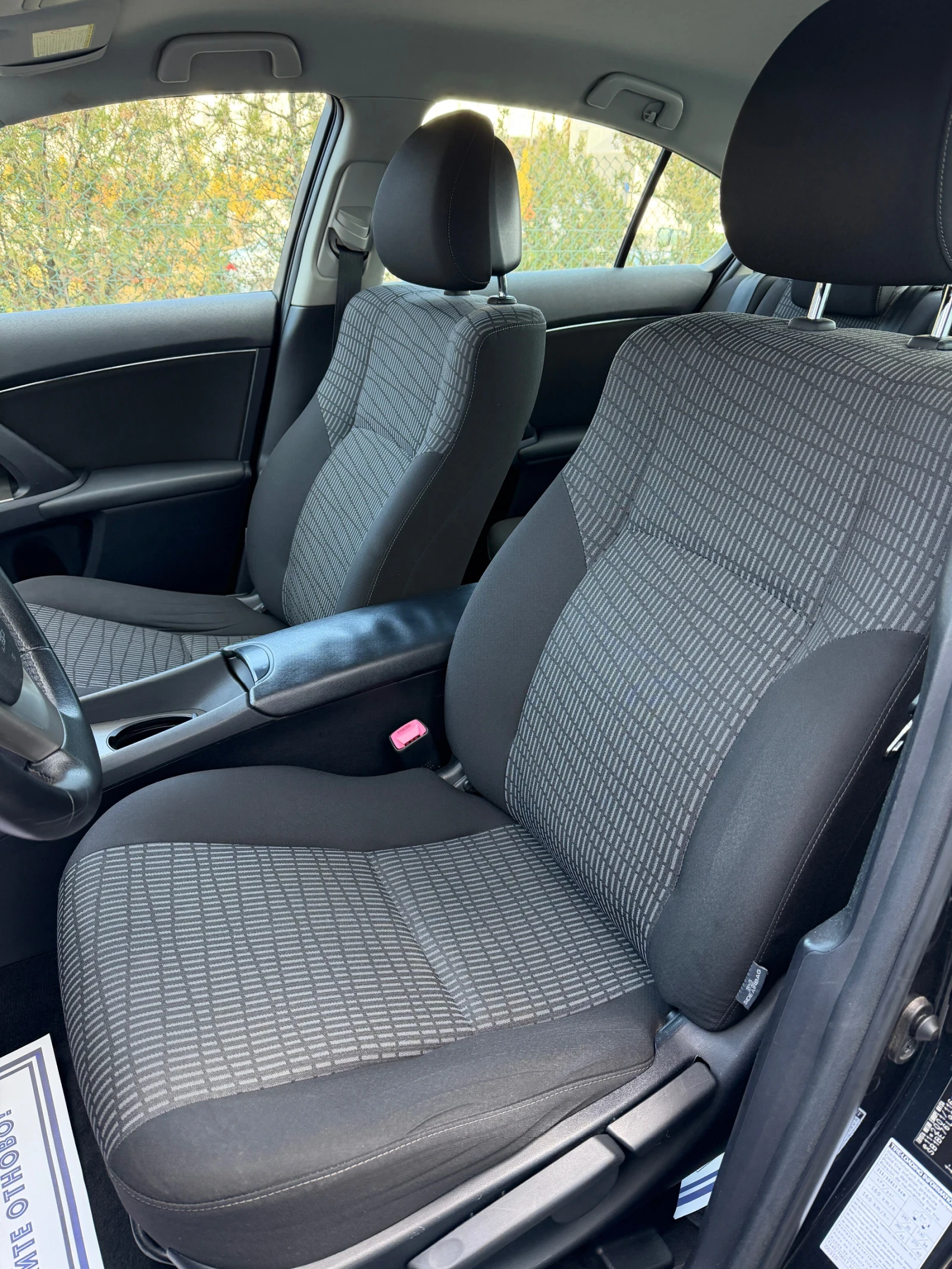 Toyota Avensis 1.6 VVT-I 132�.�. NAVI* CAMERA* KLIMATRON | Mobile.bg � ����������� 6