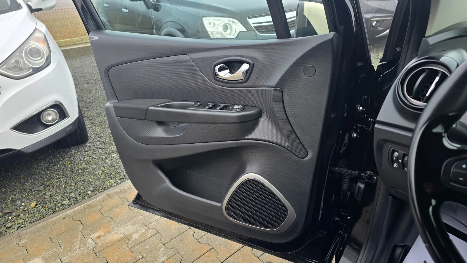 Renault Captur 1.5* 90��* LED* �������� | Mobile.bg � ����������� 12