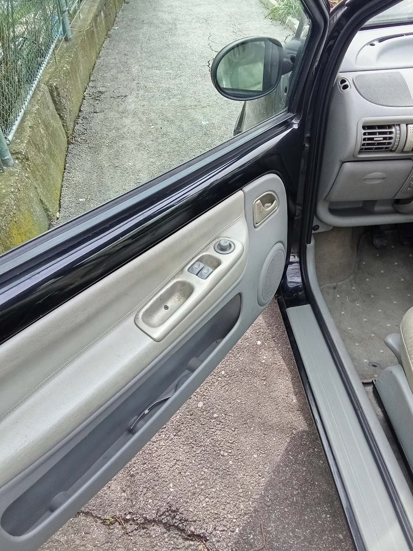 Renault Twingo, снимка 5 - Автомобили и джипове - 53622744