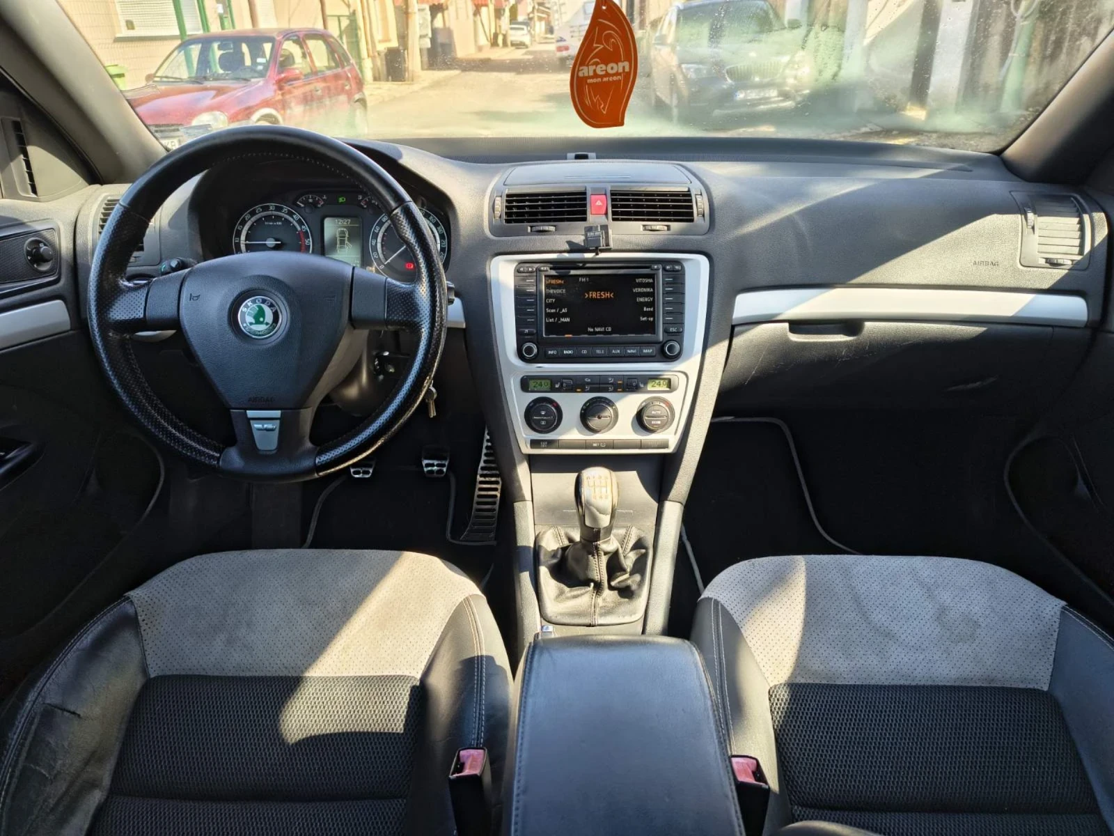 Skoda Octavia vRS, снимка 8 - Автомобили и джипове - 53829618