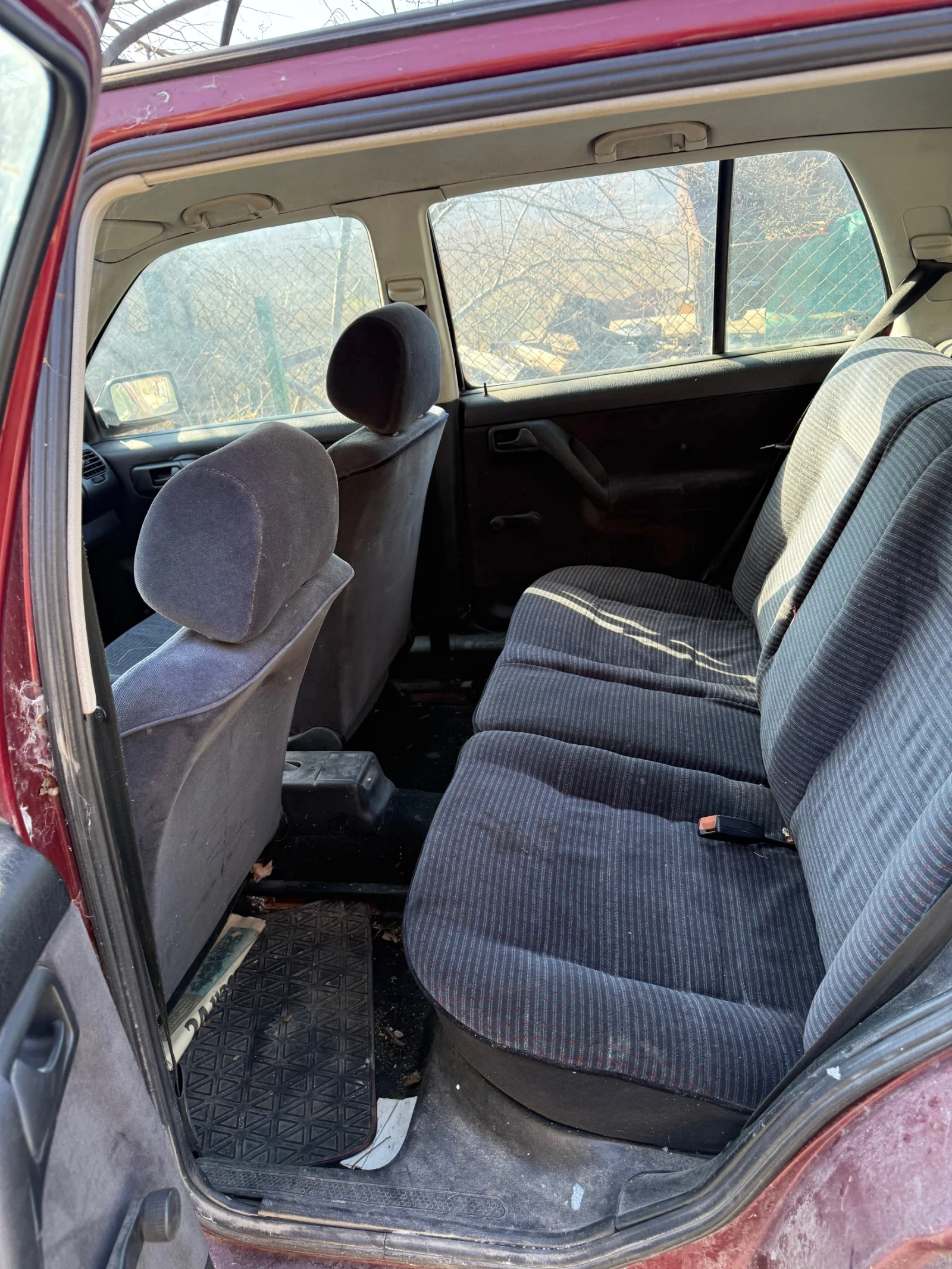 VW Golf 1.8 моно , снимка 6 - Автомобили и джипове - 53835205