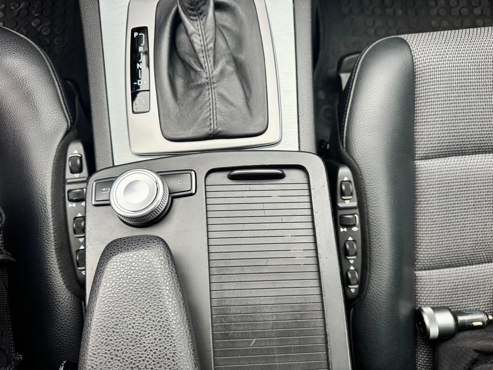 Mercedes-Benz C 350 4 MATIC , снимка 14 - Автомобили и джипове - 53926553