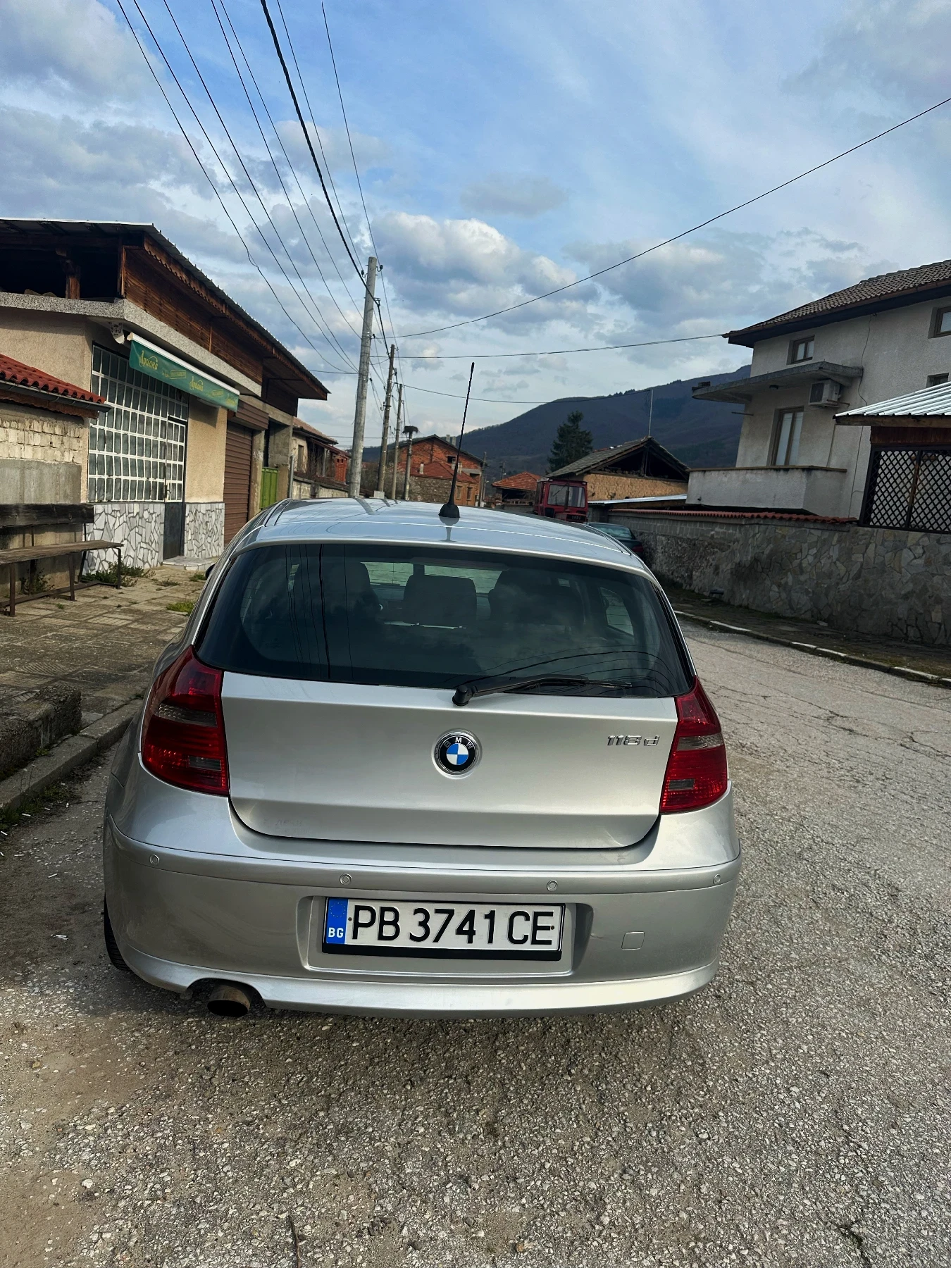 BMW 118, снимка 2 - Автомобили и джипове - 53987486
