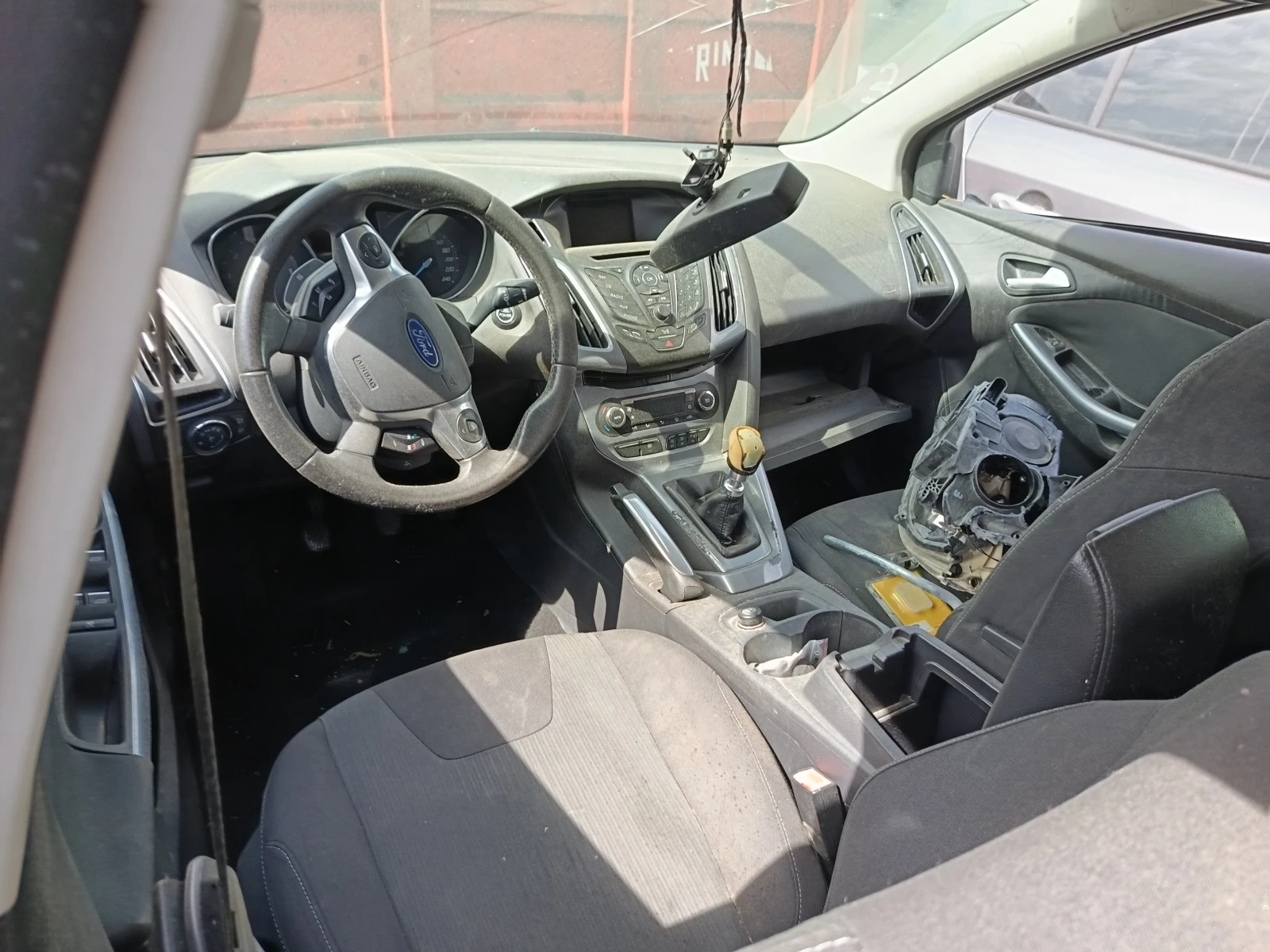 Ford Focus 1.6tdci T1DB, снимка 4 - Автомобили и джипове - 54770653