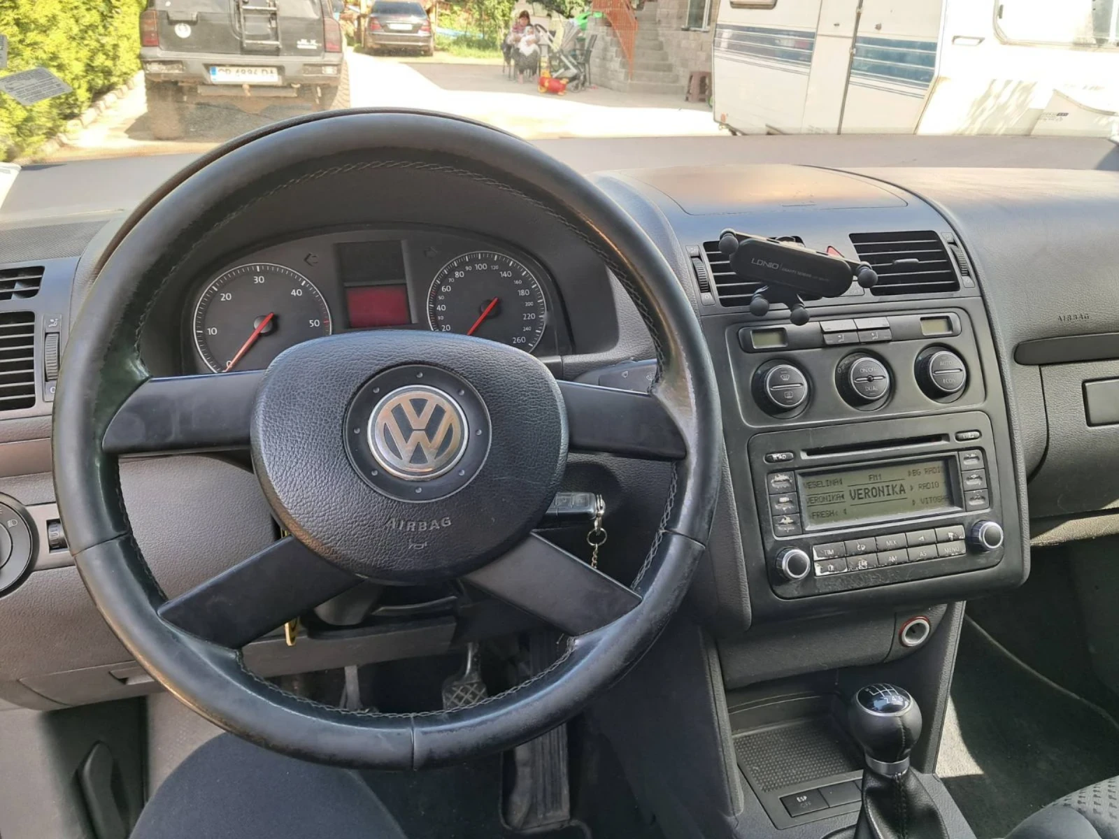 VW Touran 1.9TDI, снимка 7 - Автомобили и джипове - 54808668