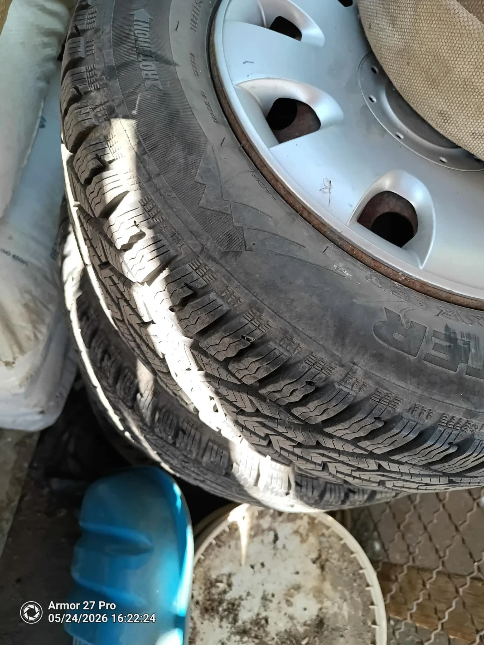 VW Touran 1.9TDI, снимка 11 - Автомобили и джипове - 54808668