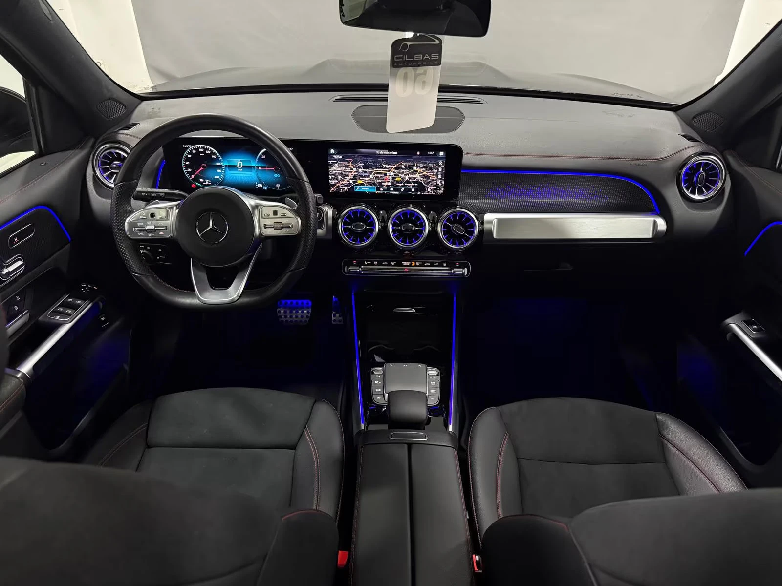Mercedes-Benz EQB 300/228HP/4MATIC/AMG/CAM/PANO/MEM/KLESS/ACC/489z, снимка 10 - Автомобили и джипове - 54931620