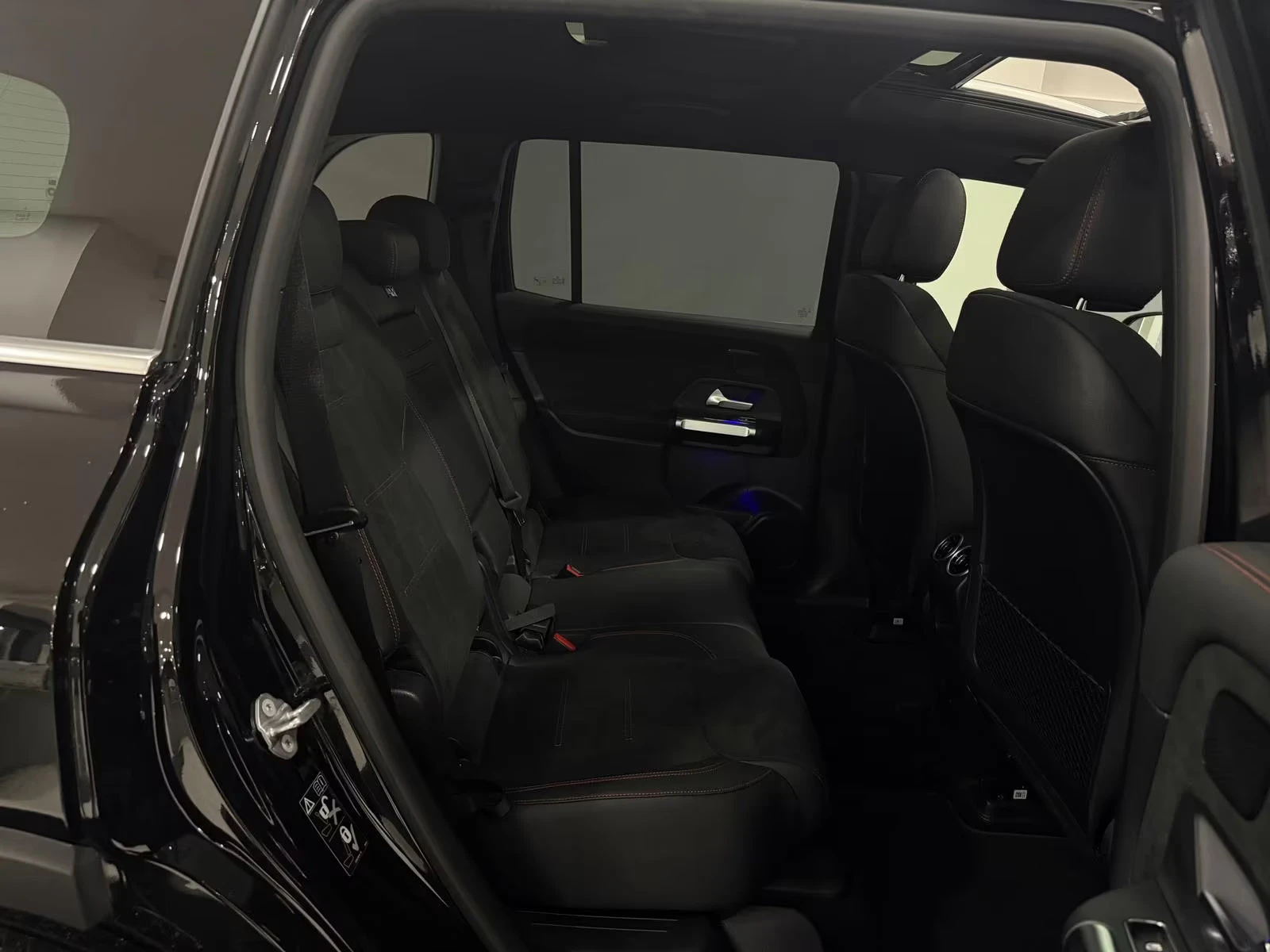 Mercedes-Benz EQB 300/228HP/4MATIC/AMG/CAM/PANO/MEM/KLESS/ACC/489z, снимка 16 - Автомобили и джипове - 54931620