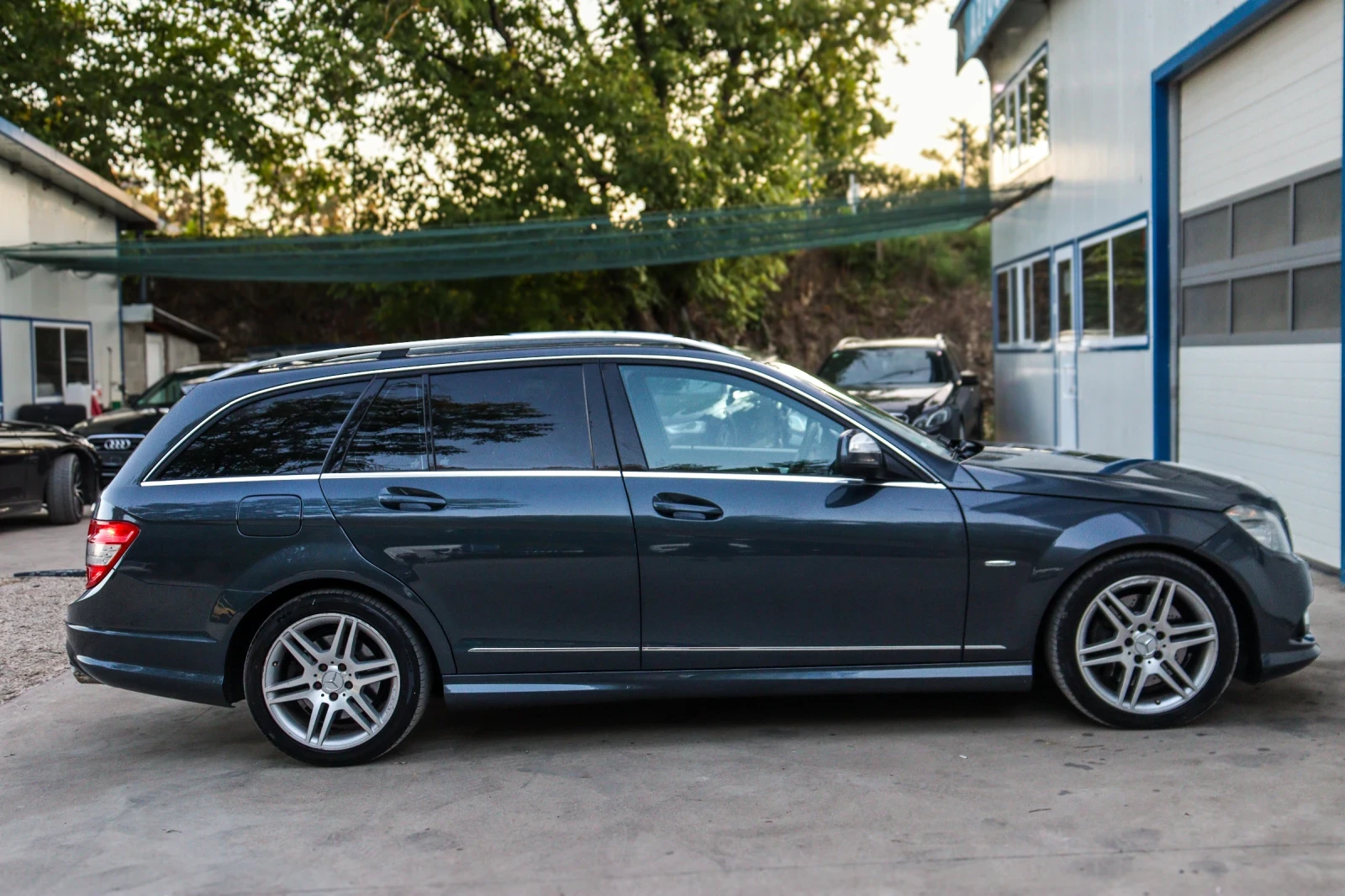 Mercedes-Benz C 320 CDI AMG AVANTGARDE, снимка 5 - Автомобили и джипове - 55514121