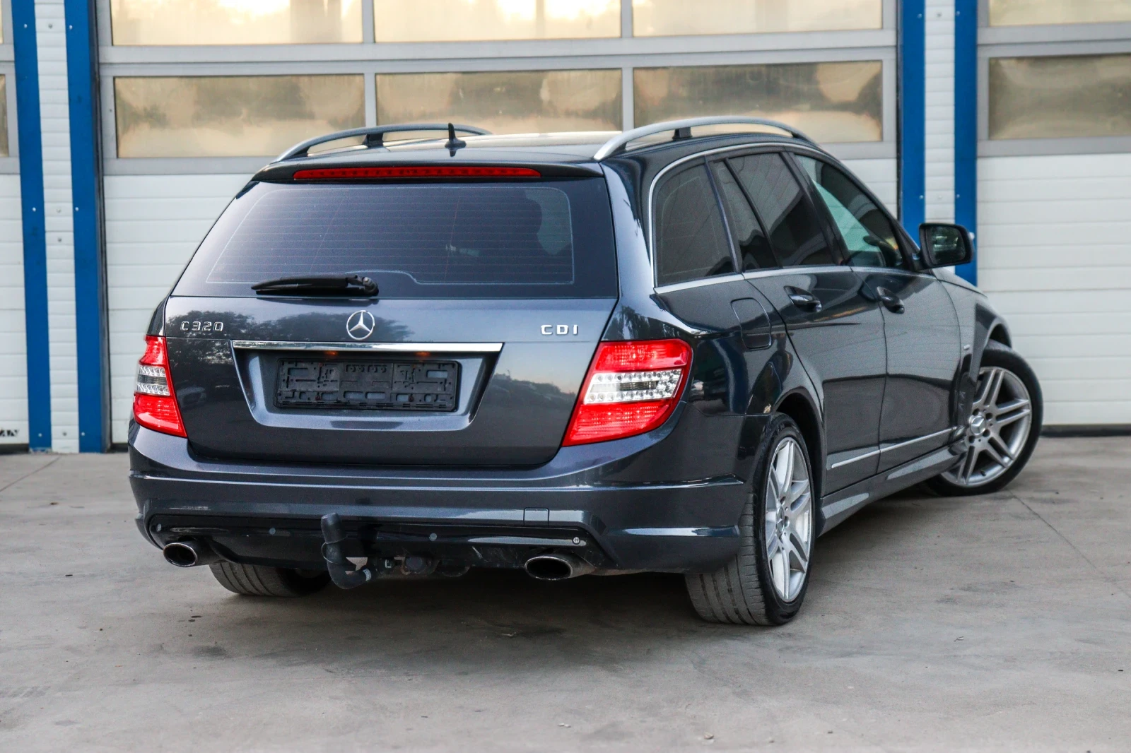 Mercedes-Benz C 320 CDI AMG AVANTGARDE, снимка 10 - Автомобили и джипове - 55514121