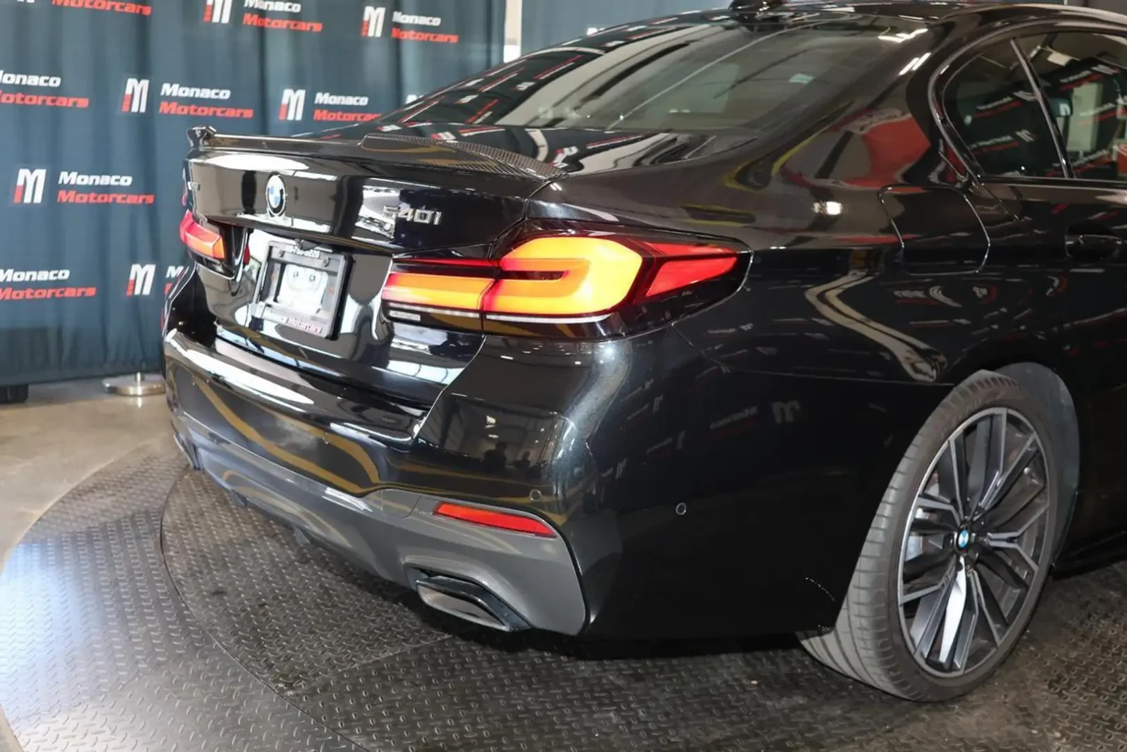 BMW 540 M* SPORT* XDRIVE* HARMON* KARDON* LANE* ASSIST, снимка 4 - Автомобили и джипове - 55792095