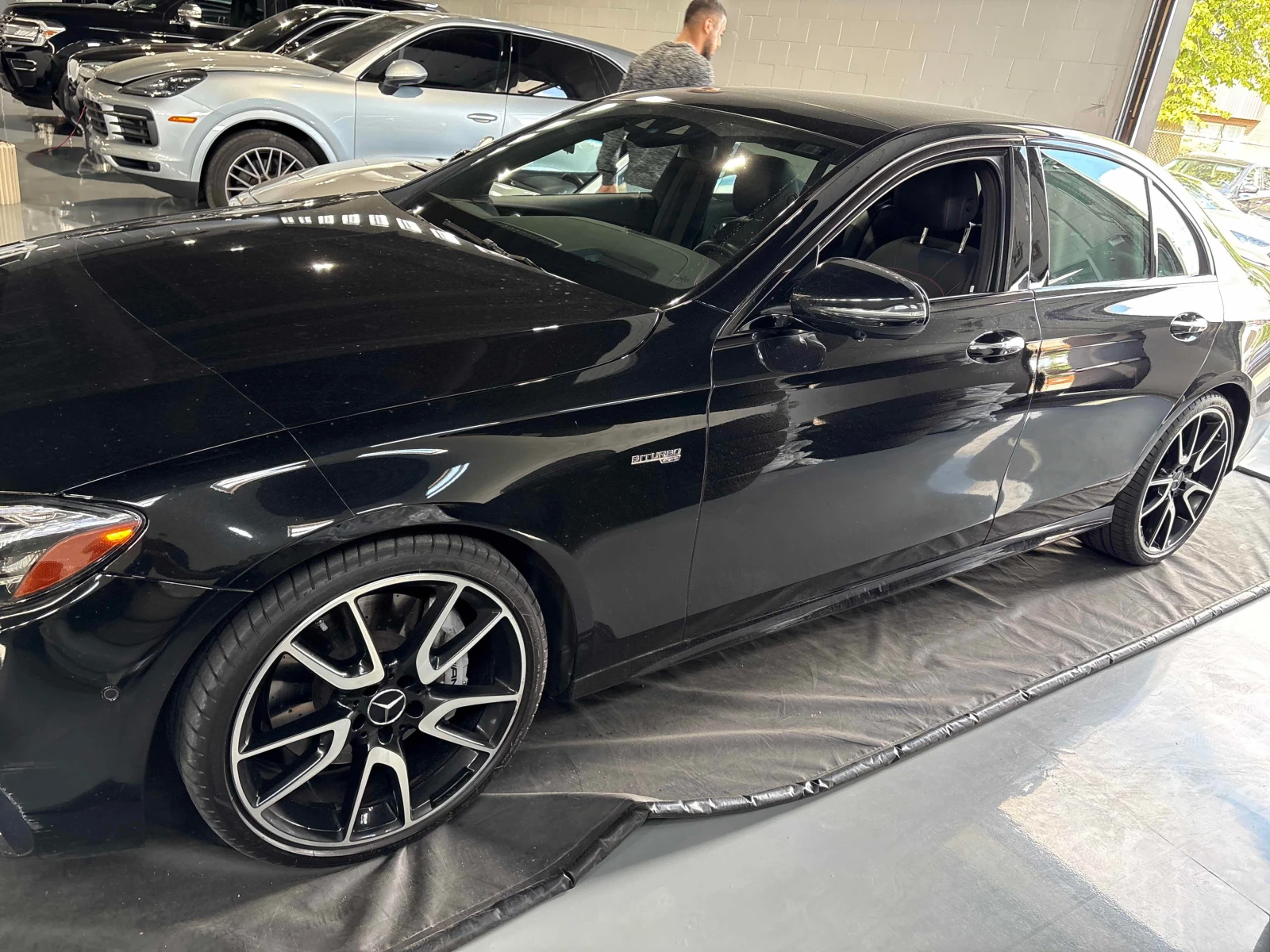 Mercedes-Benz E 43 AMG ДИСТРОНИК * ОБДУХВАНЕ * BURMESTER * PANO, снимка 2 - Автомобили и джипове - 55839708