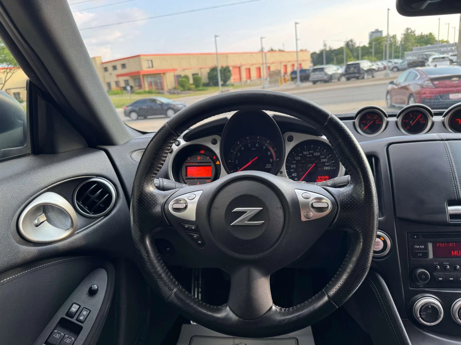 Nissan 370Z ИНТЕЙК, ГЕНЕРАЦИЯ, АВТОКРЕДИТ, снимка 15 - Автомобили и джипове - 55930810