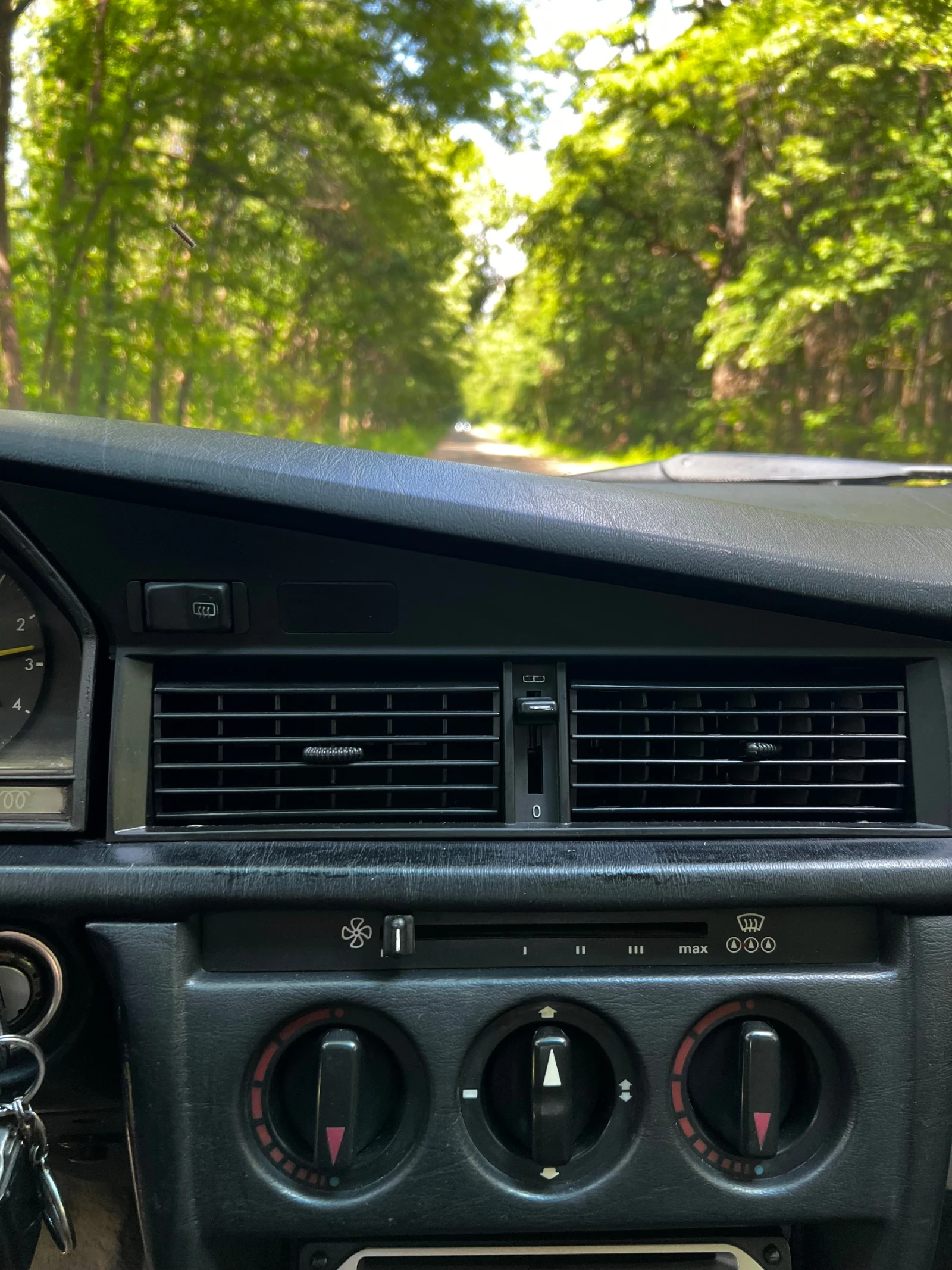 Mercedes-Benz 190, снимка 10 - Автомобили и джипове - 55989441