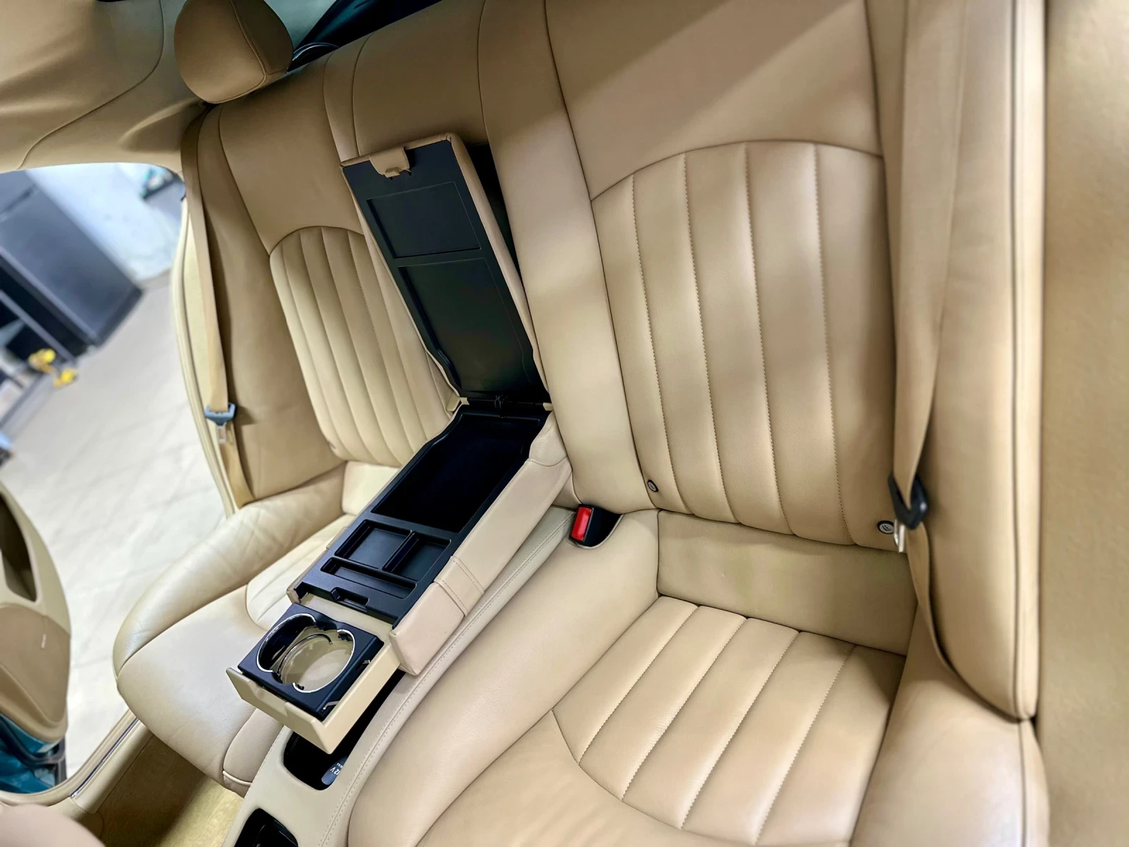 Mercedes-Benz CLS 500, снимка 8 - Автомобили и джипове - 56247631