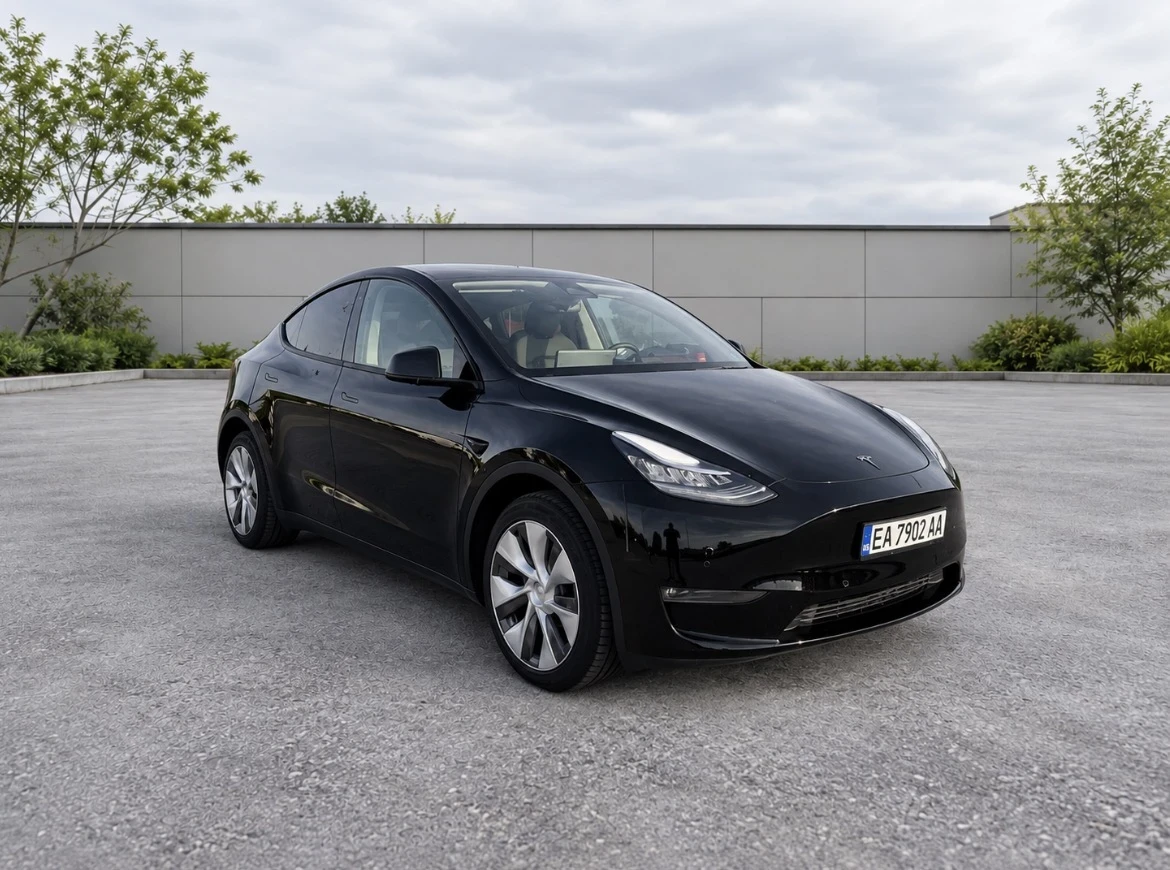 Tesla Model Y Long Range/ Dual Motor, снимка 2 - Автомобили и джипове - 56380627