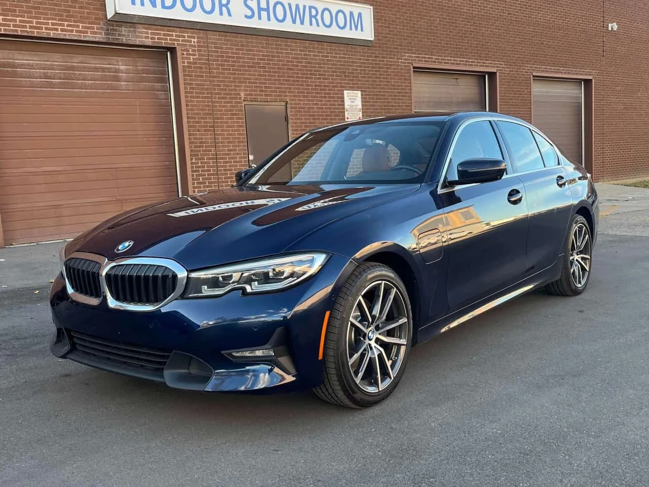 BMW 330 e xDrive / 360 / Carfax / Автокредит 