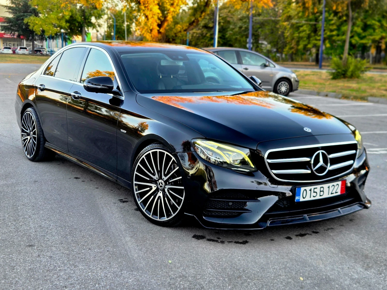 Mercedes-Benz E 200 AMG, снимка 3 - Автомобили и джипове - 56628390