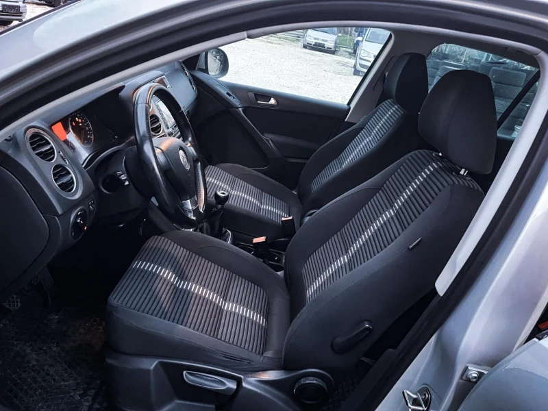 VW Tiguan 2.0TDI, снимка 8 - Автомобили и джипове - 52263757