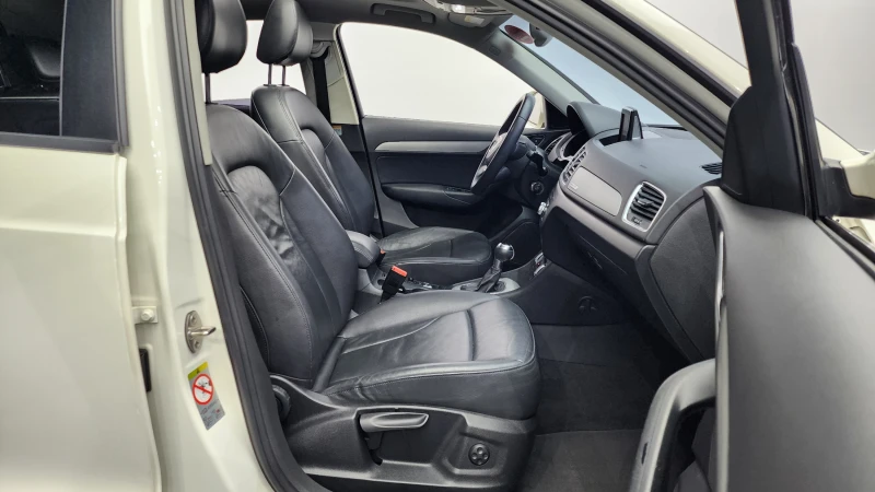 Audi Q3 2.0TDI QUATTRO autogeorge.com, снимка 10 - Автомобили и джипове - 52287879