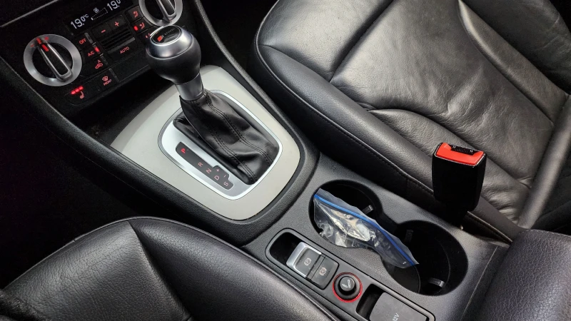 Audi Q3 2.0TDI QUATTRO autogeorge.com, снимка 8 - Автомобили и джипове - 52287879