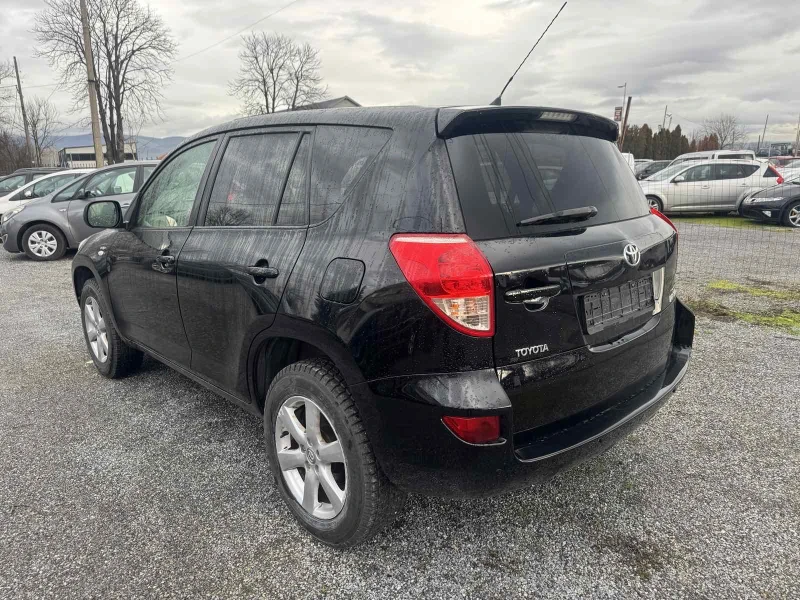 Toyota Rav4 2.2D4D 136KC, снимка 3 - Автомобили и джипове - 53068500